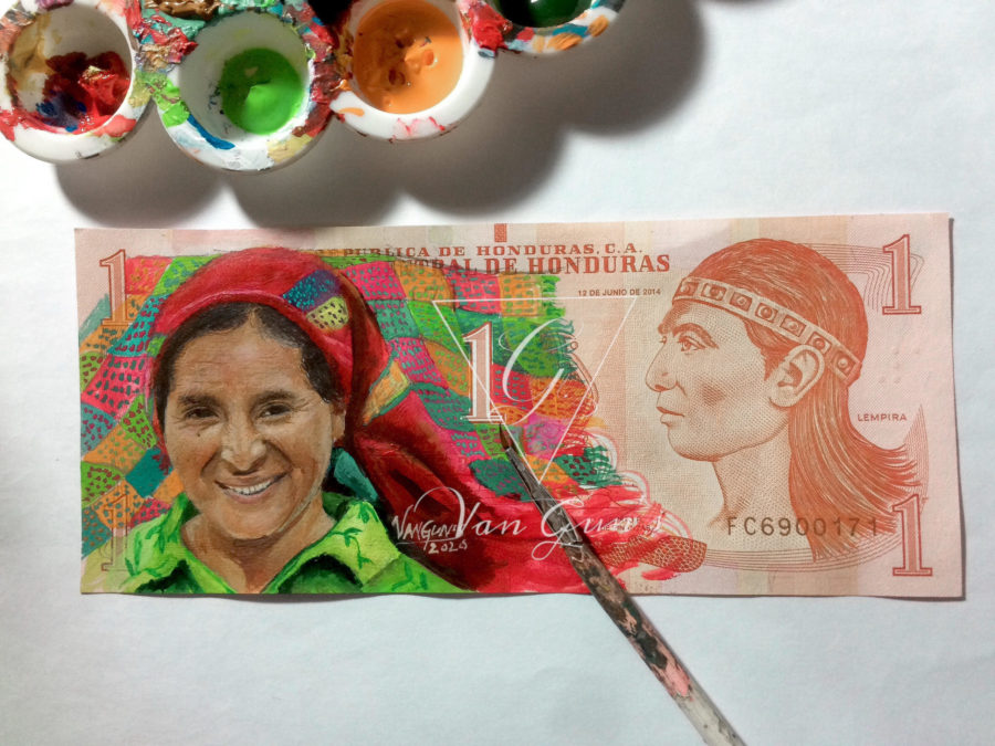 Van Gun’s, artista hondureño que plasma su arte en billetes de lempira