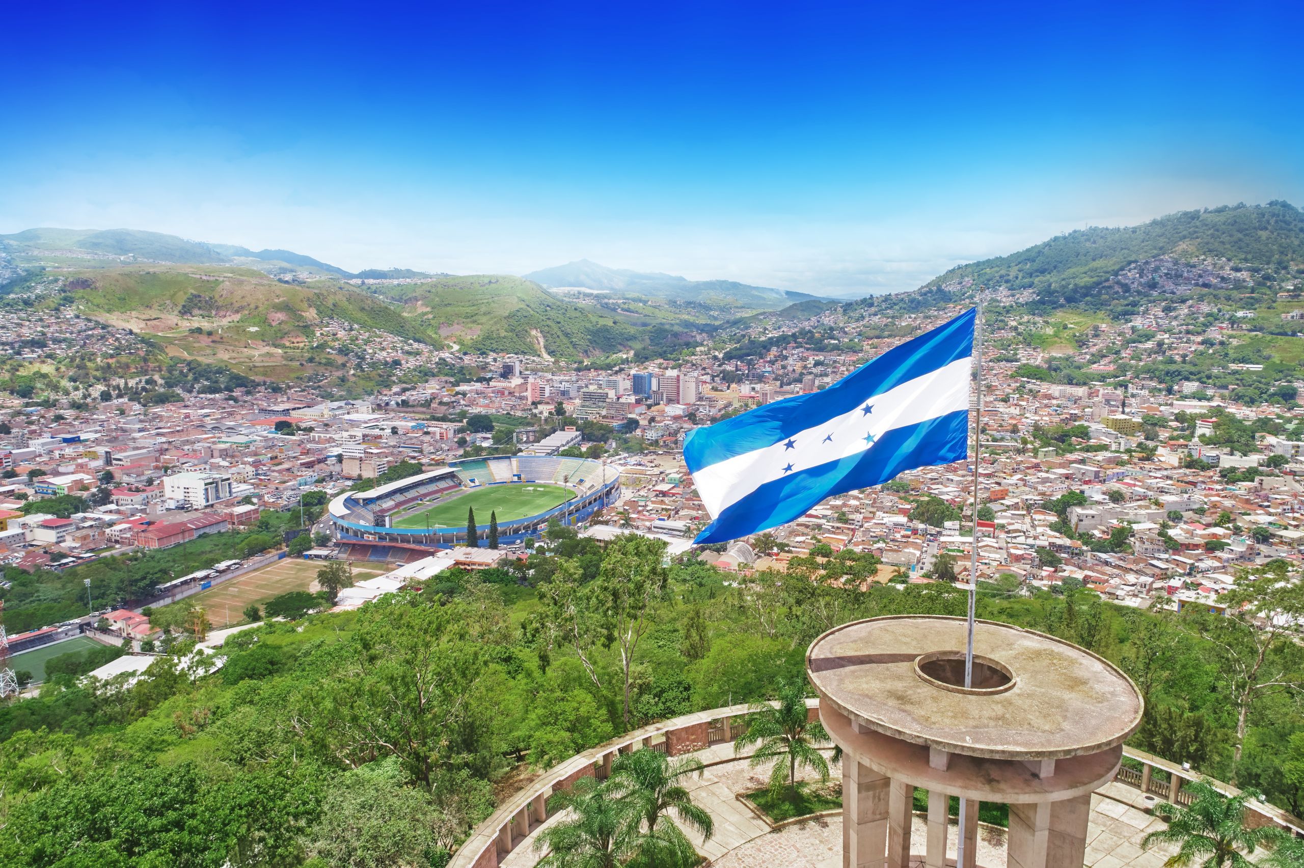 Honduras abre sus fronteras terrestres