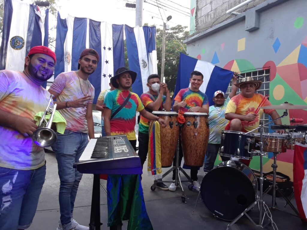 Grupo Kandela colaboró con artistas hondureños en una canción