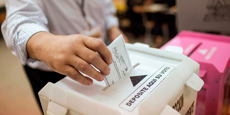 Hondureños podrán votar en el extranjero con nueva tarjeta de identidad