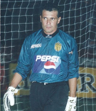 Biografía del futbolista Wilmer Cruz, Superman