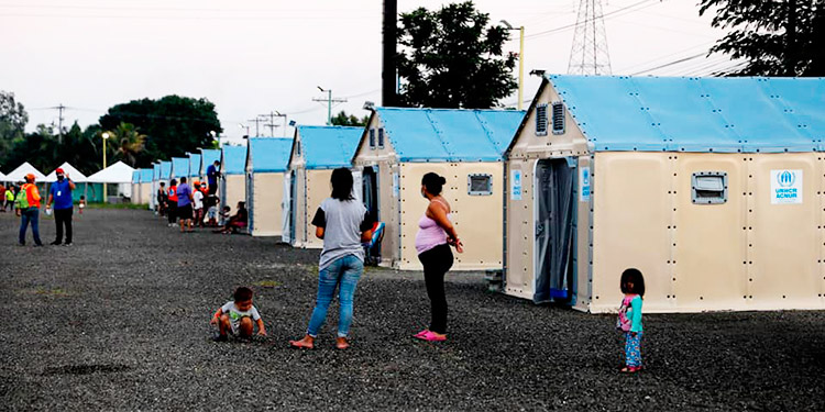 Acnur donó casas portátiles para damnificados en Honduras