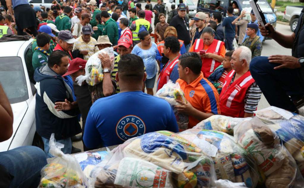 Centros de acopio en Honduras durante el Huracán ETA