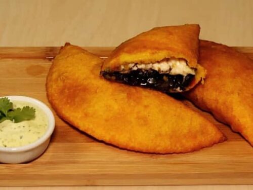 Receta de Empanadas rellenas de frijol con queso