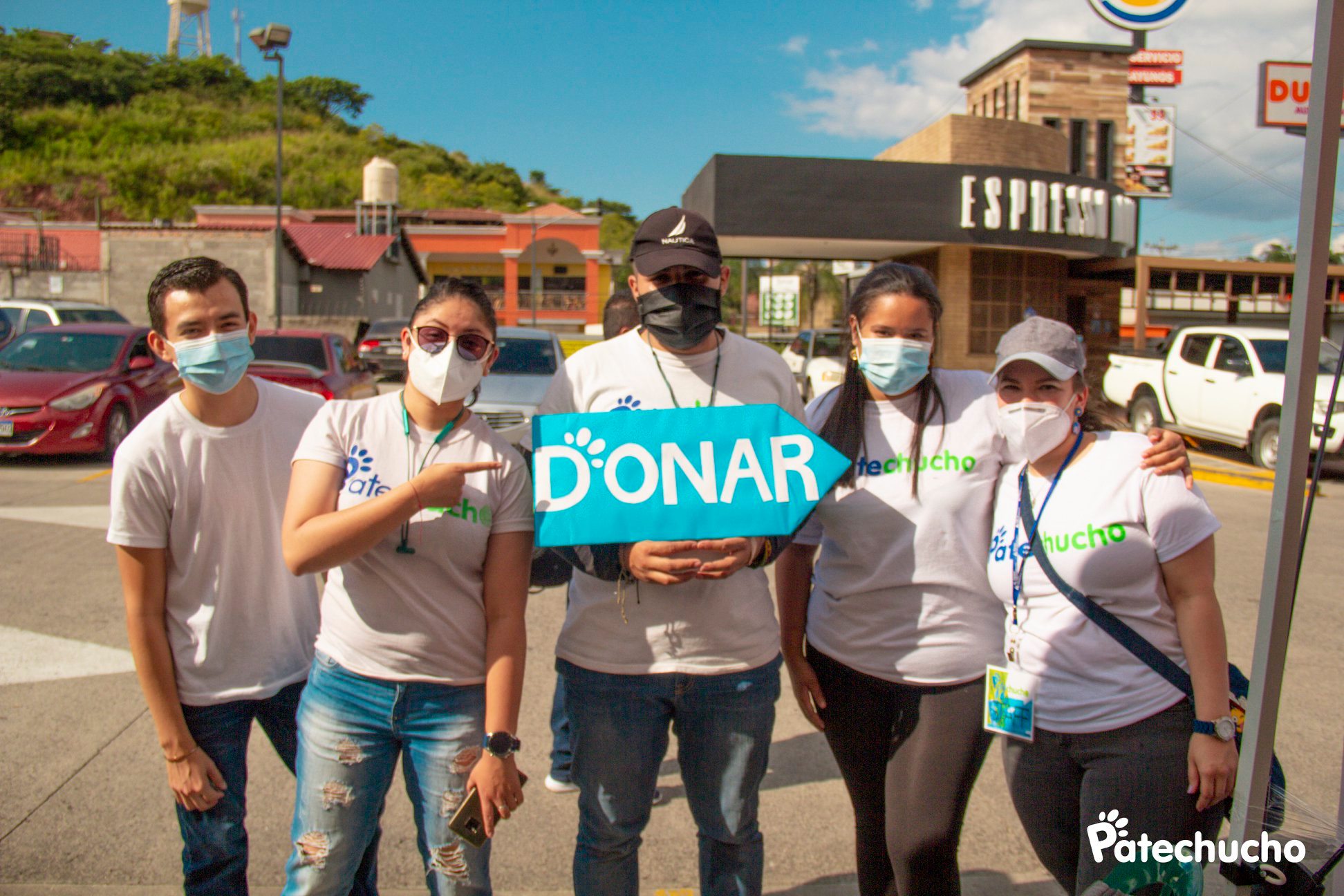 Patechucho entrega donativos a 100 albergues en Honduras