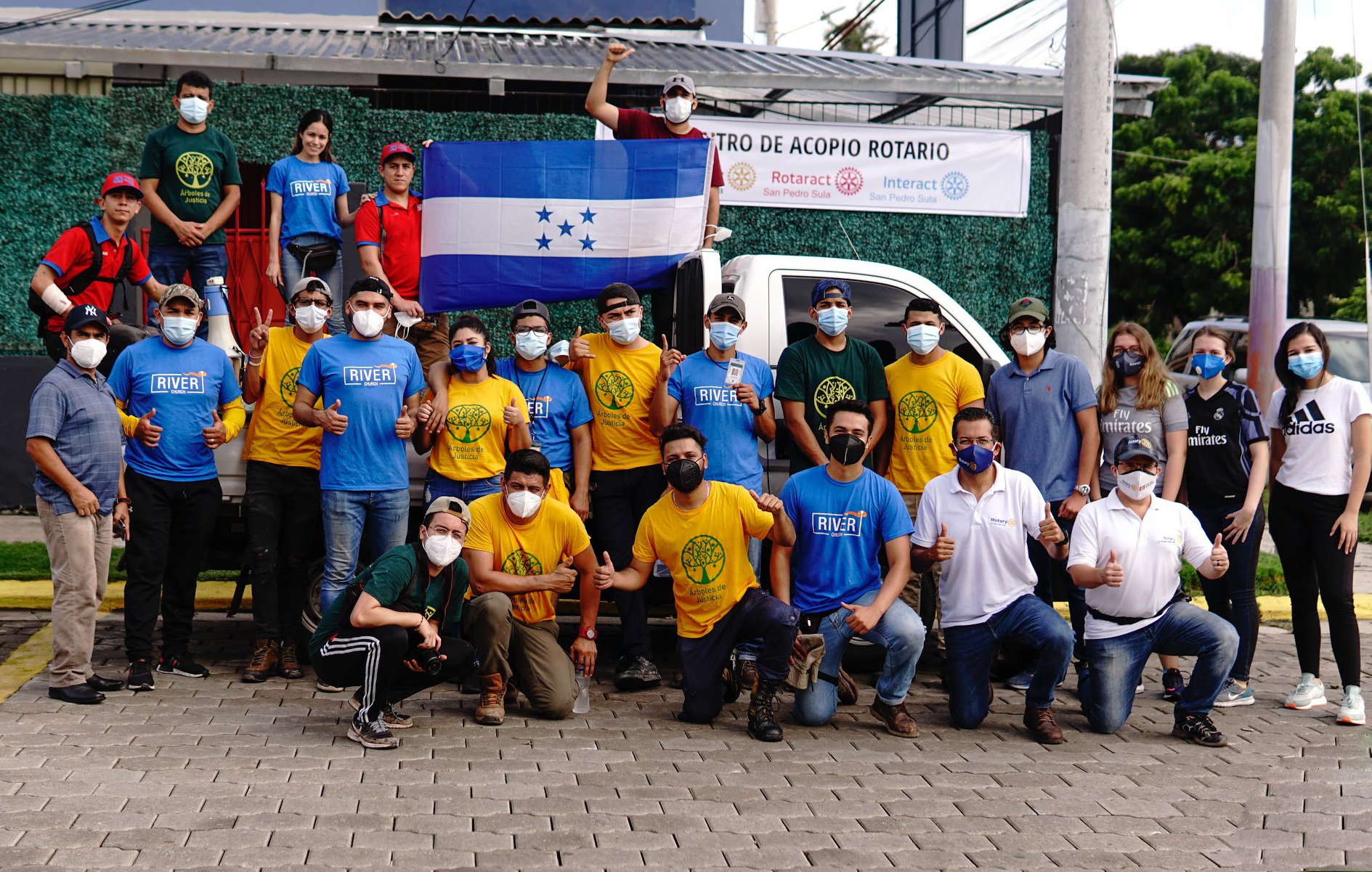 Pastor Dante Gebel envió ayuda humanitaria a Honduras