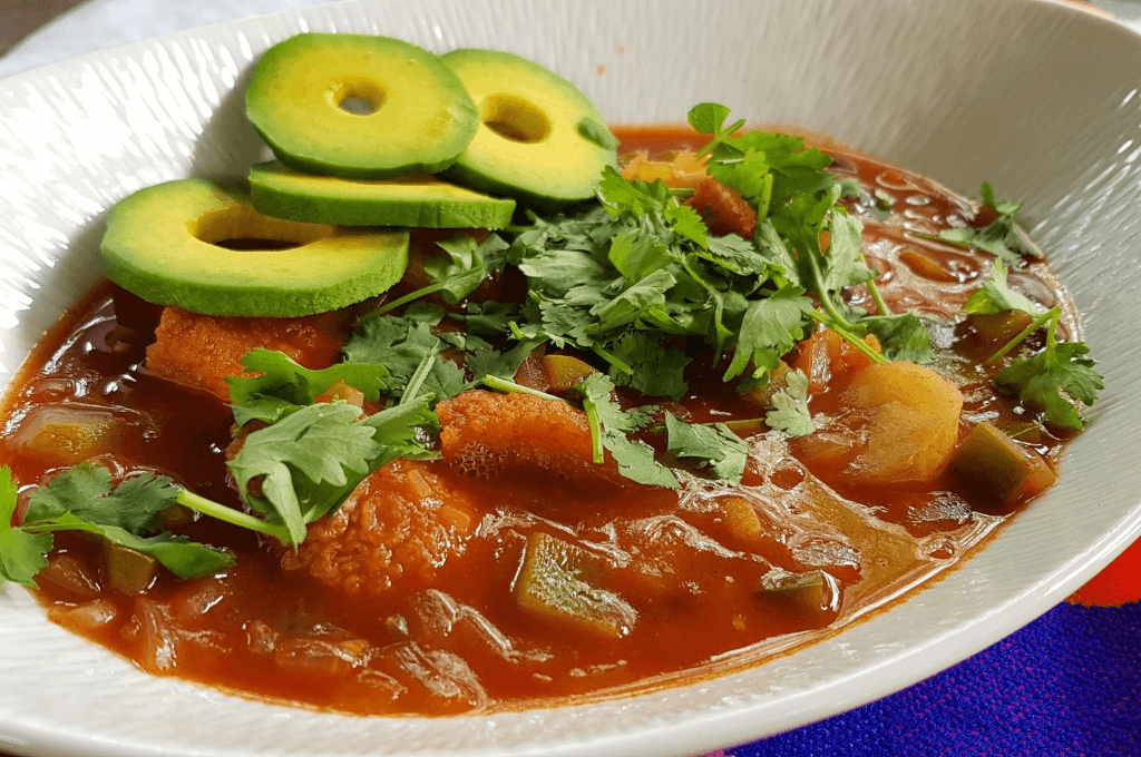 Receta de Sopa de frijoles con chicharrón