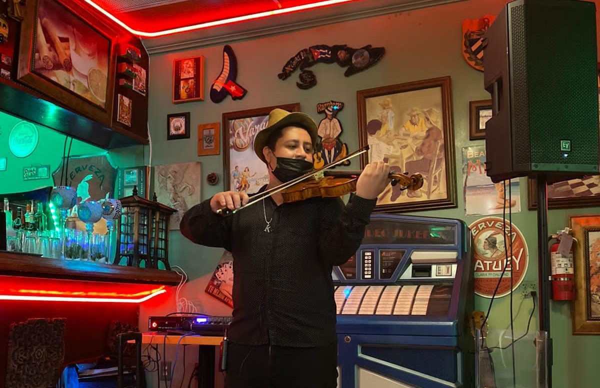 Kevin David Bustillo conquista Estados Unidos con su violín