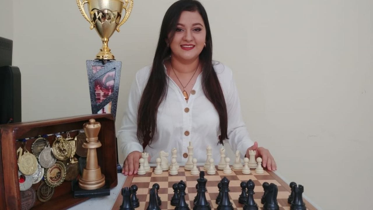 Any Figueroa, hondureña que destaca en el mundo del ajedrez