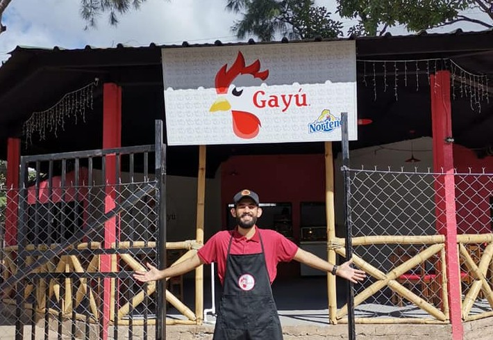 Hondureño Alex Villamil destaca con restaurante Gayú