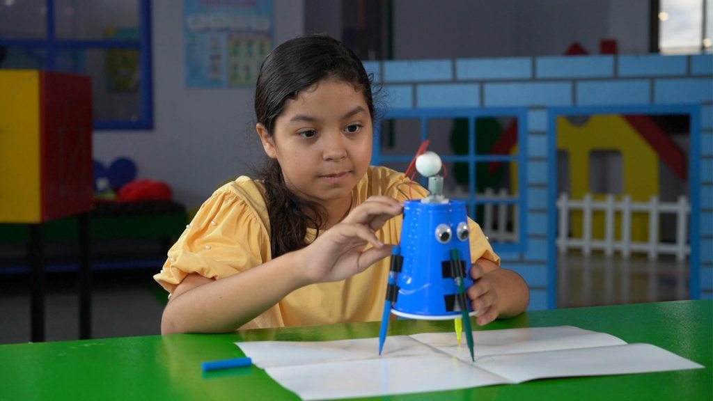 Spark STEAM in a box, propuesta educativa para niños hondureños