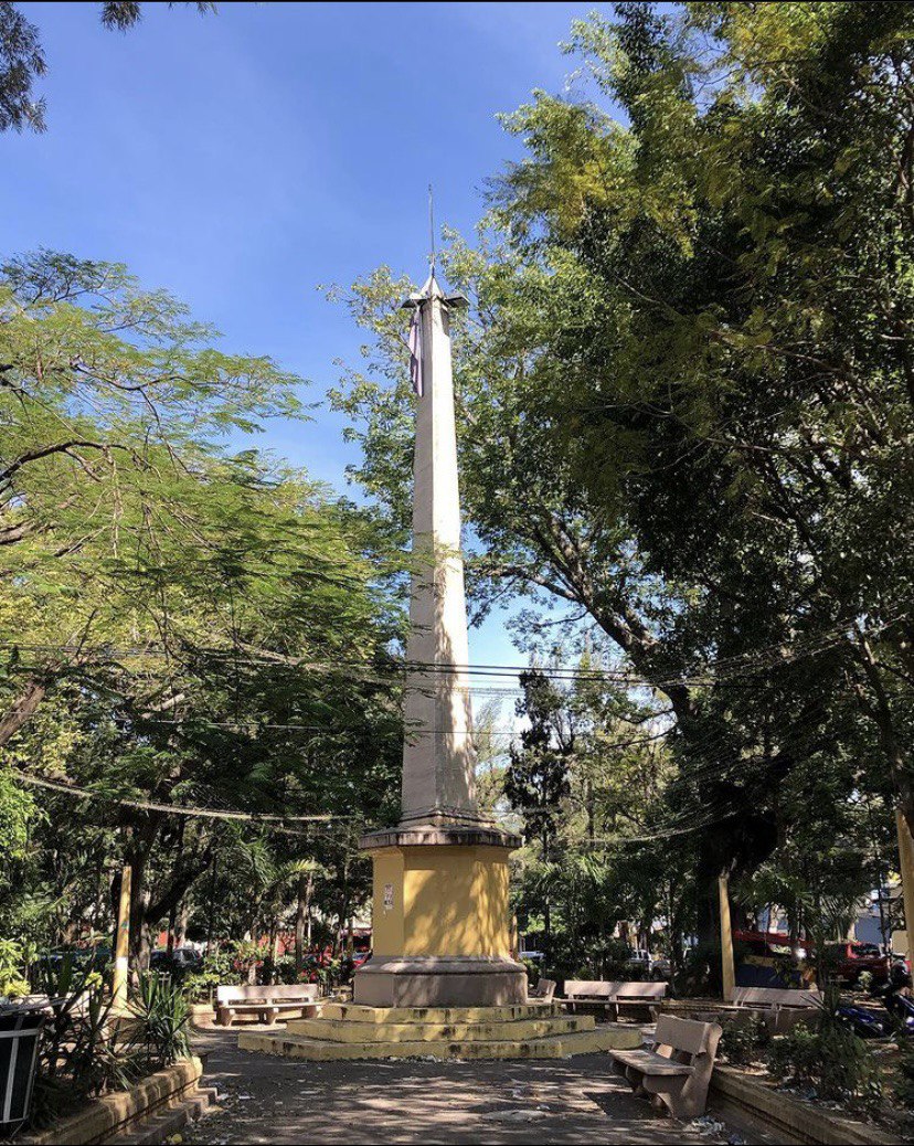 Monumento El Obelisco Centenario