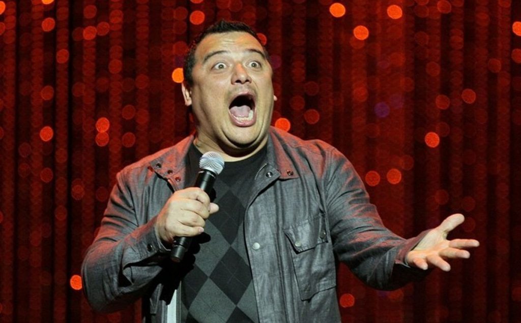 Hondureño Carlos Mencía Triunfa Como Comediante En Hollywood 