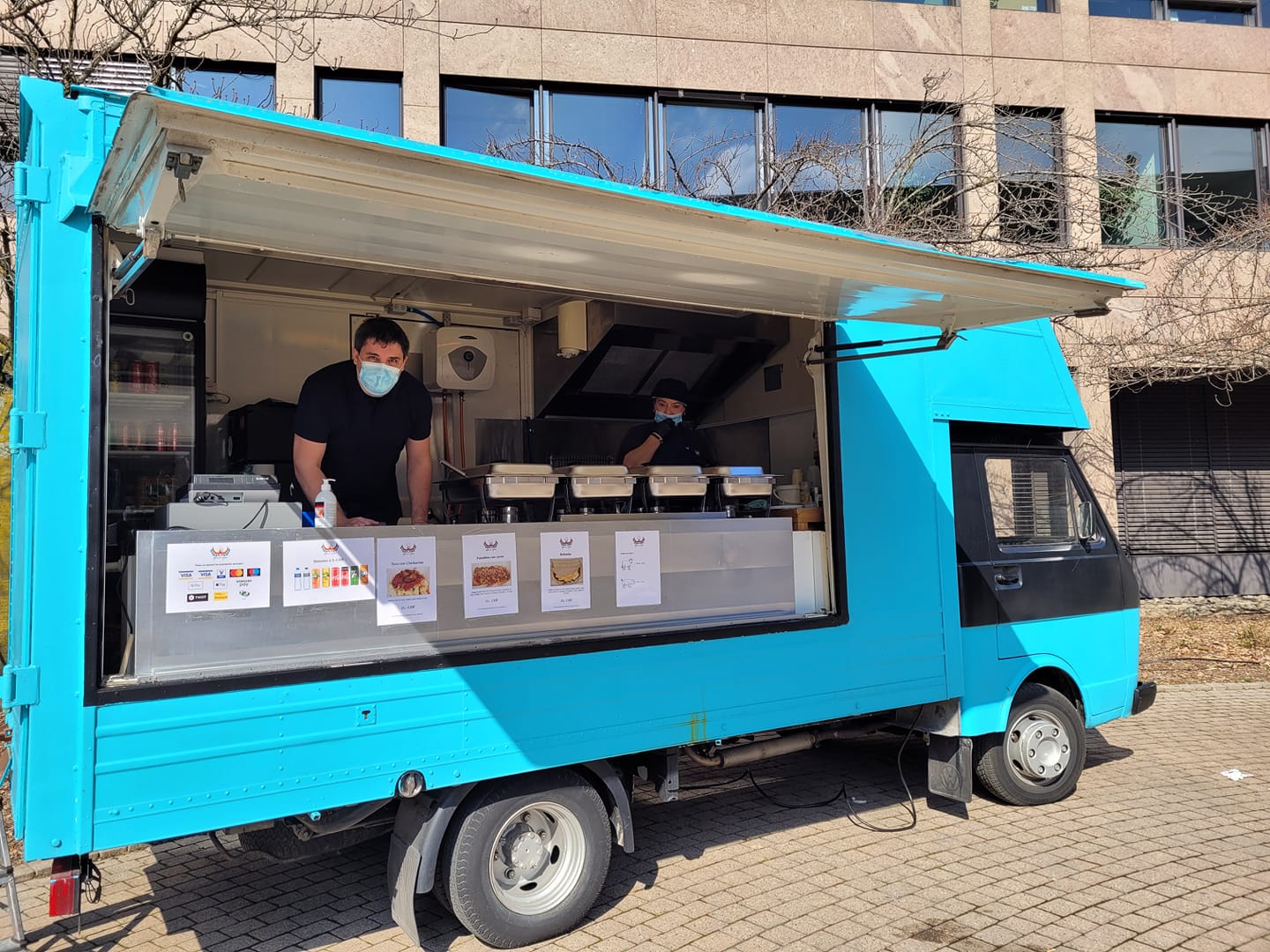 Awesome Meals Sàrl: Food Truck de comida hondureña en Suiza