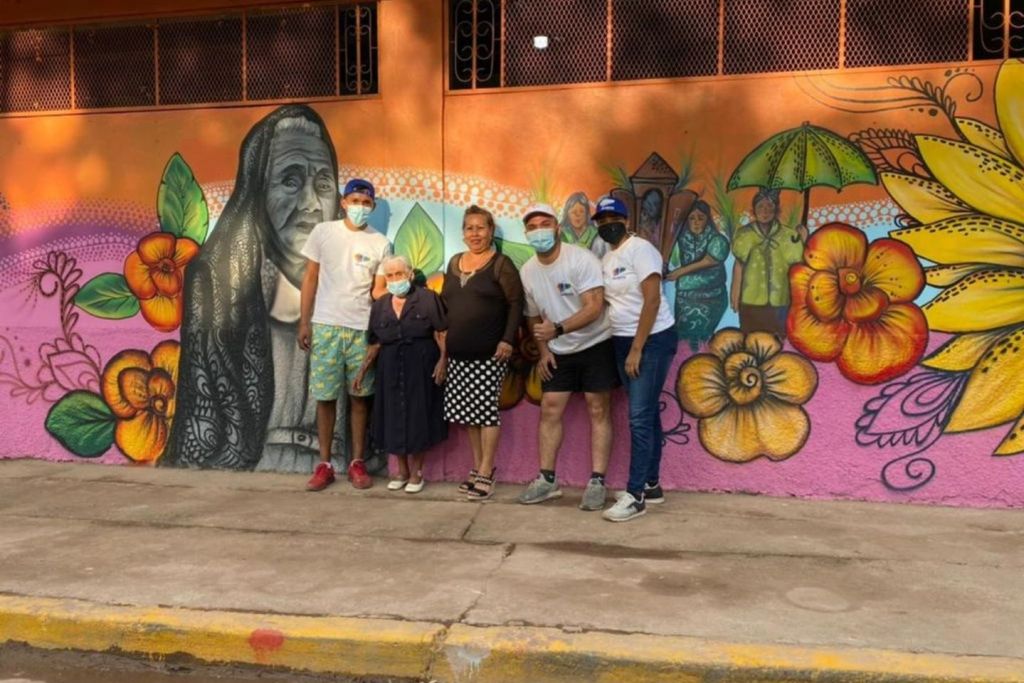 Crean mural de la hondureña más longeva de Lejamaní, Comayagua