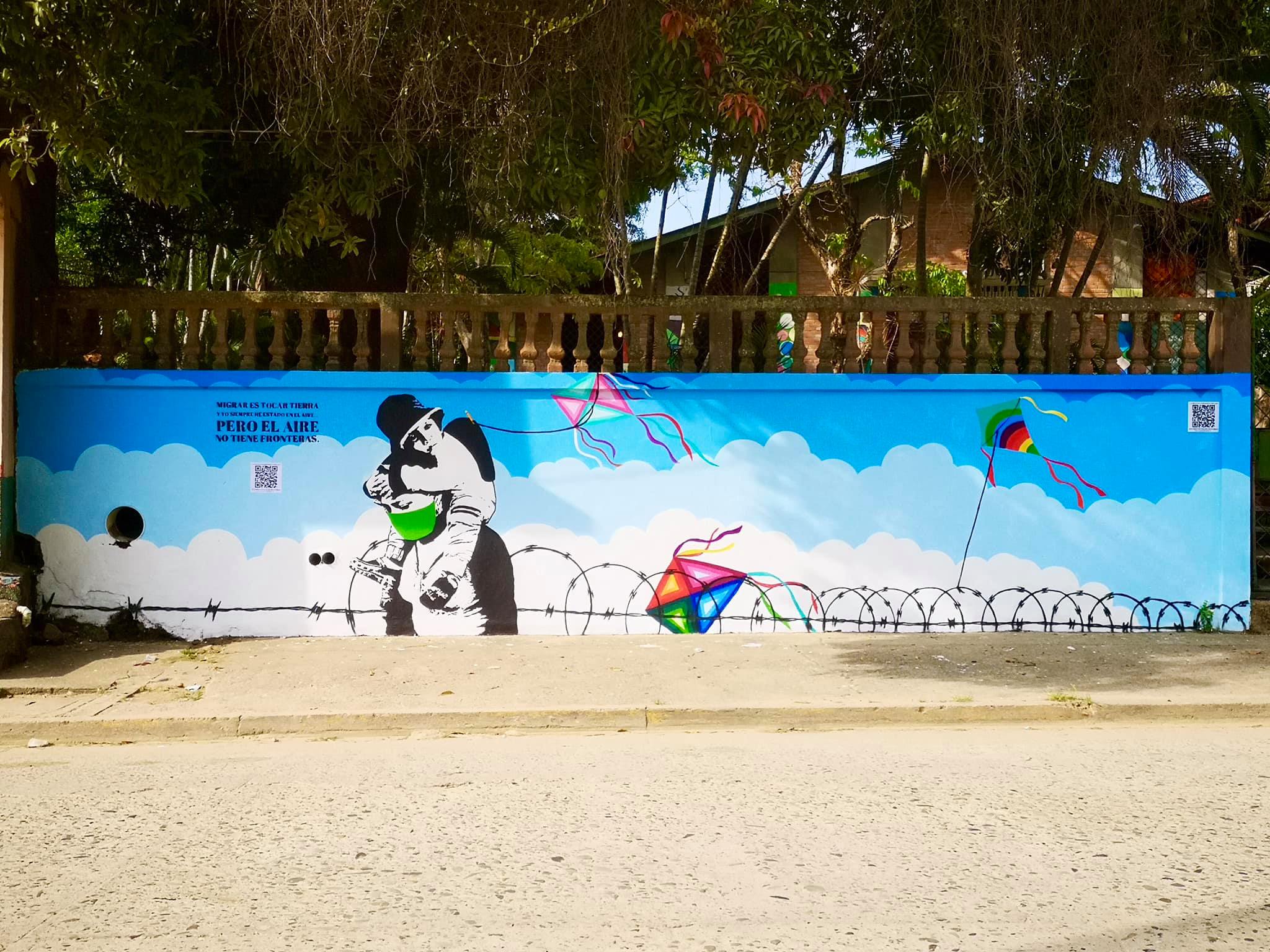 Colectivo Culturas Vivas crea mural como homenaje a los migrantes