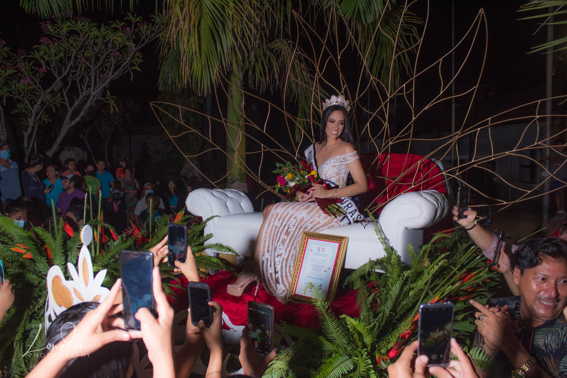 Copanecos recibieron con emoción a Miss Honduras Cecilia Rossell