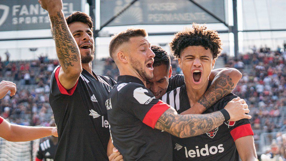 Hondureño Andy Najar reparte dos asistencias en la goleada del DC United de la MLS