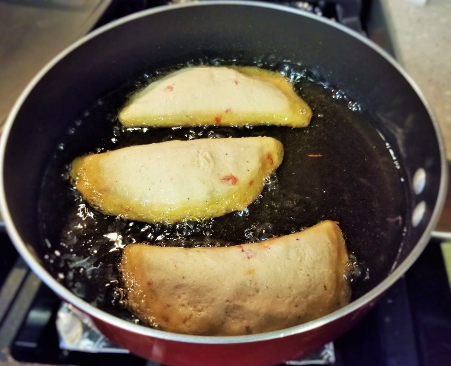 Receta tortilla de maíz con quesillo y chismol