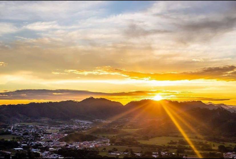 Lugares ideales en Honduras, para ver los mejores atardeceres