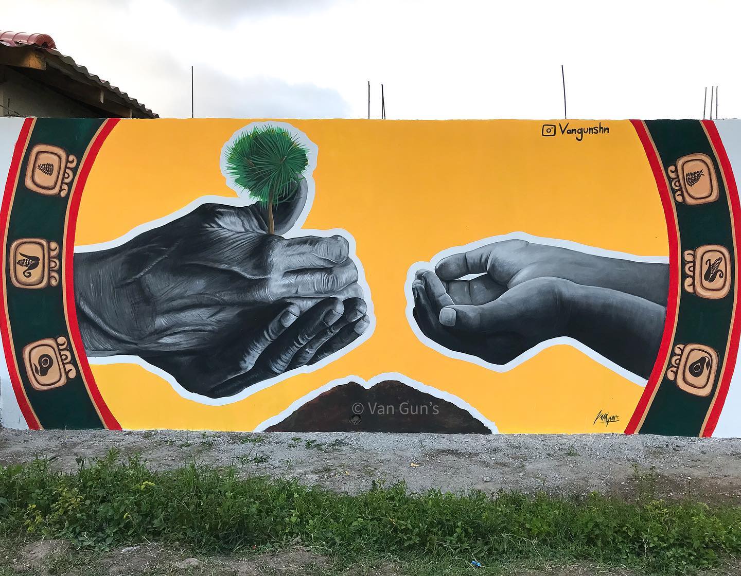 Hondureños crean mural concientizando sobre la reforestación