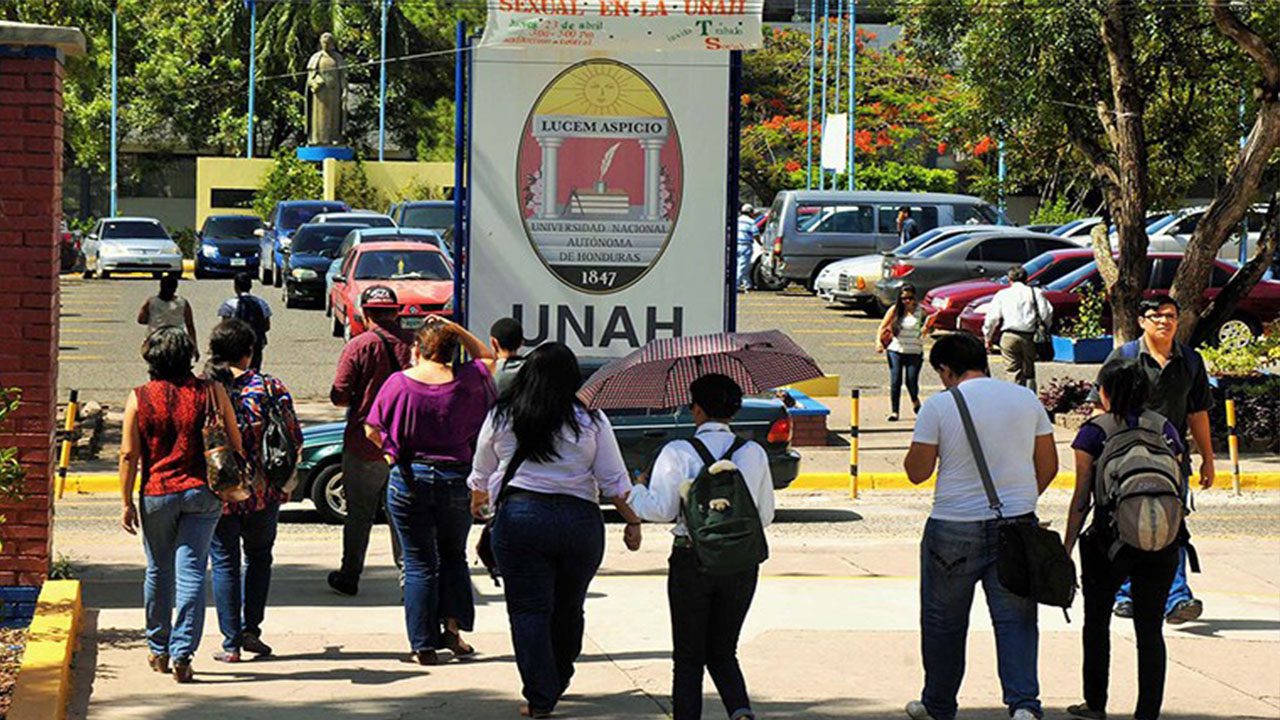 Conoce cuáles son las becas que ofrece la UNAH y cómo aplicar