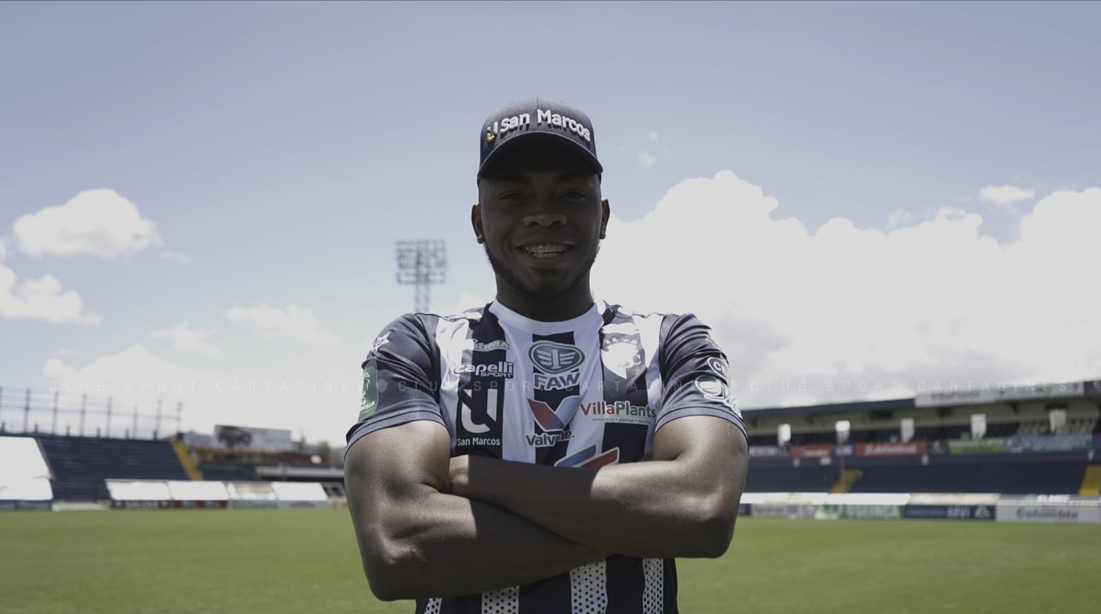 Primer gol de Elmer Güity con el Cartaginés de Costa Rica