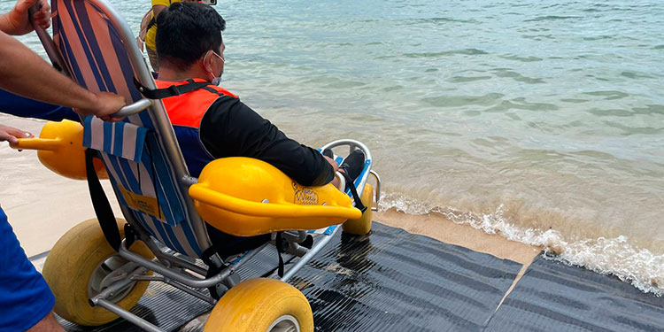 La Isla de Roatán ya tiene su primera playa inclusiva