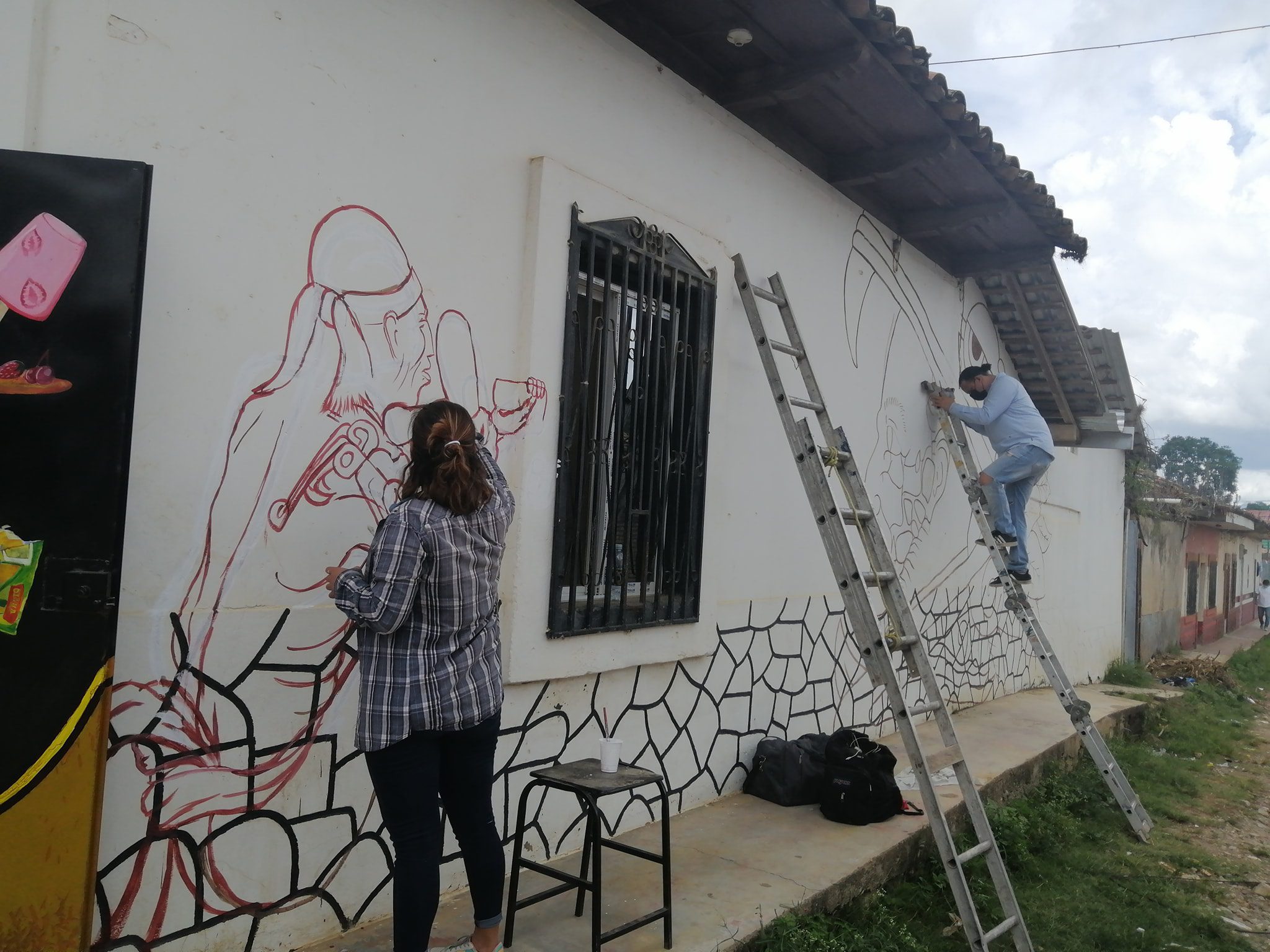 Talanga se llena de arte con el primer encuentro muralista