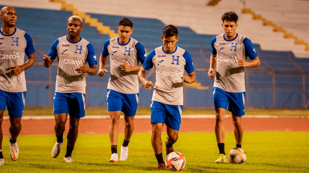 Doble jornada de entrenamiento de la Selección de Honduras