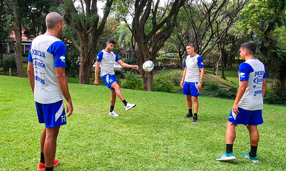 Selección de Honduras entrena en la Ciudad de Cuernavaca, México