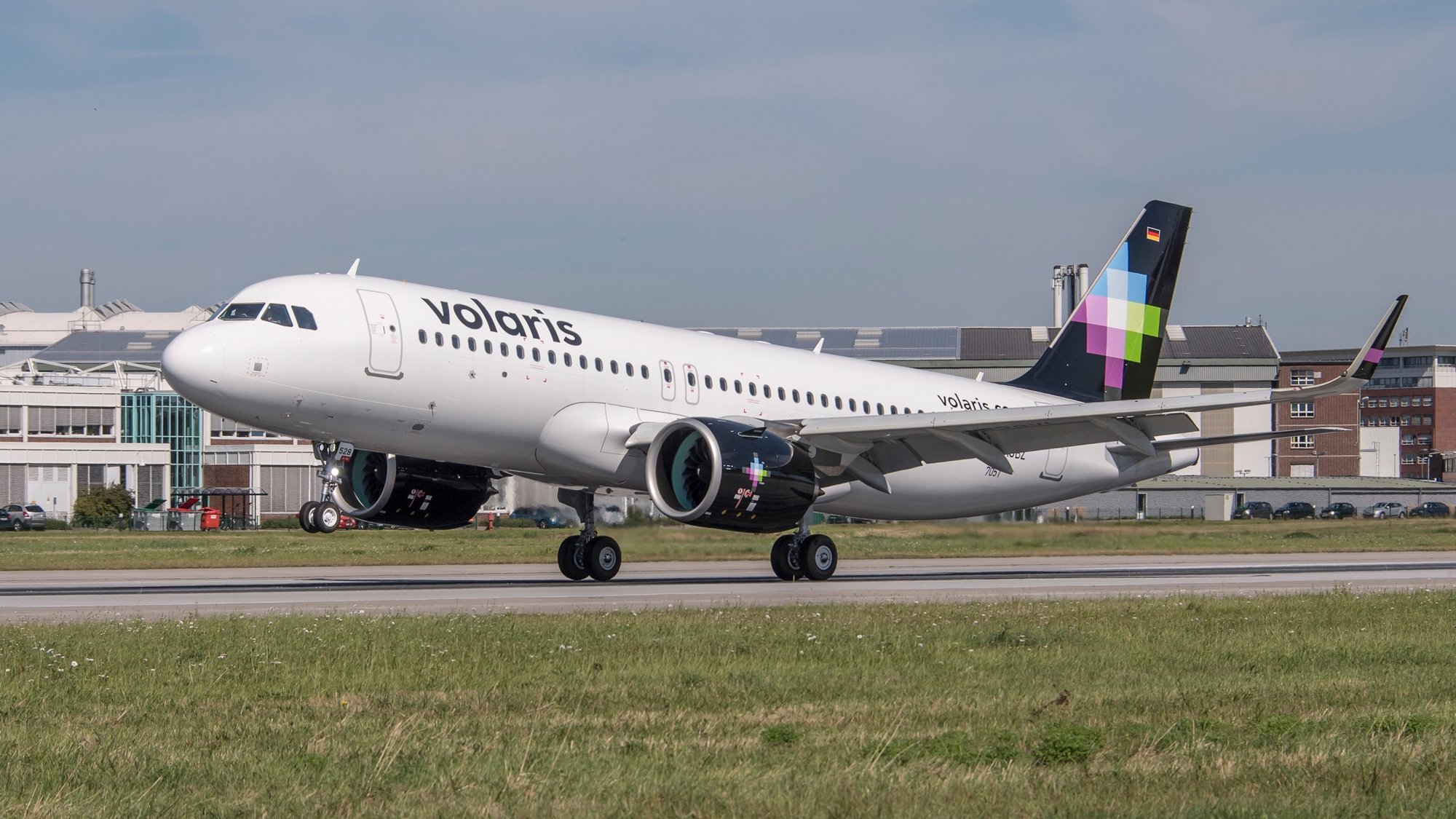 Volaris inicia operaciones en SPS con vuelos de bajo costo