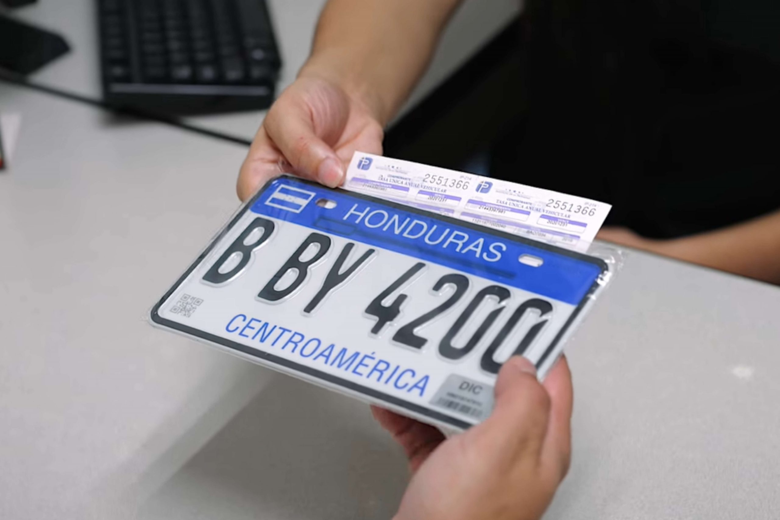 Cómo tramitar placas para motocicleta en Honduras