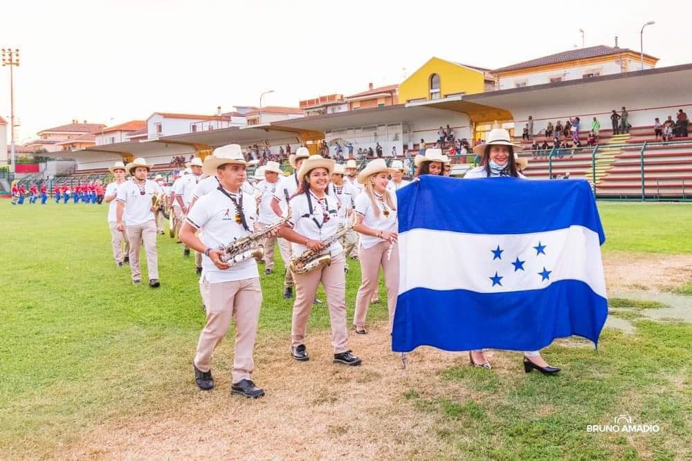 Banda Chorotegas Latin Band busca apoyo para representar a Honduras