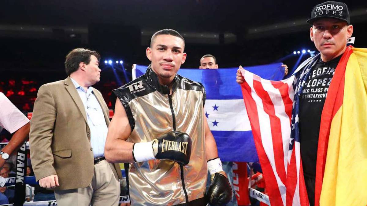 Teófimo López calla a George Kambosos en conferencia de prensa