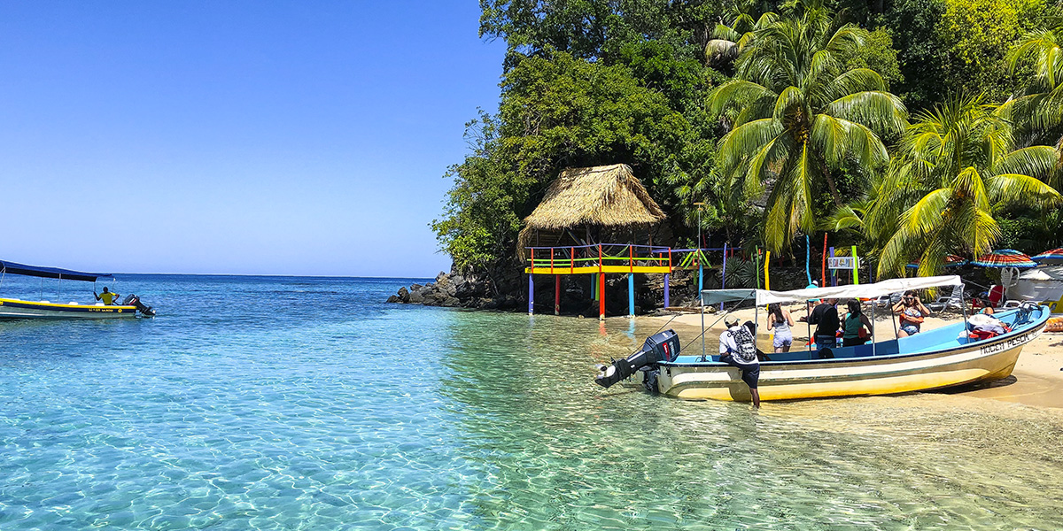 Forbes destaca a West Bay entre las mejores playas de Centro América