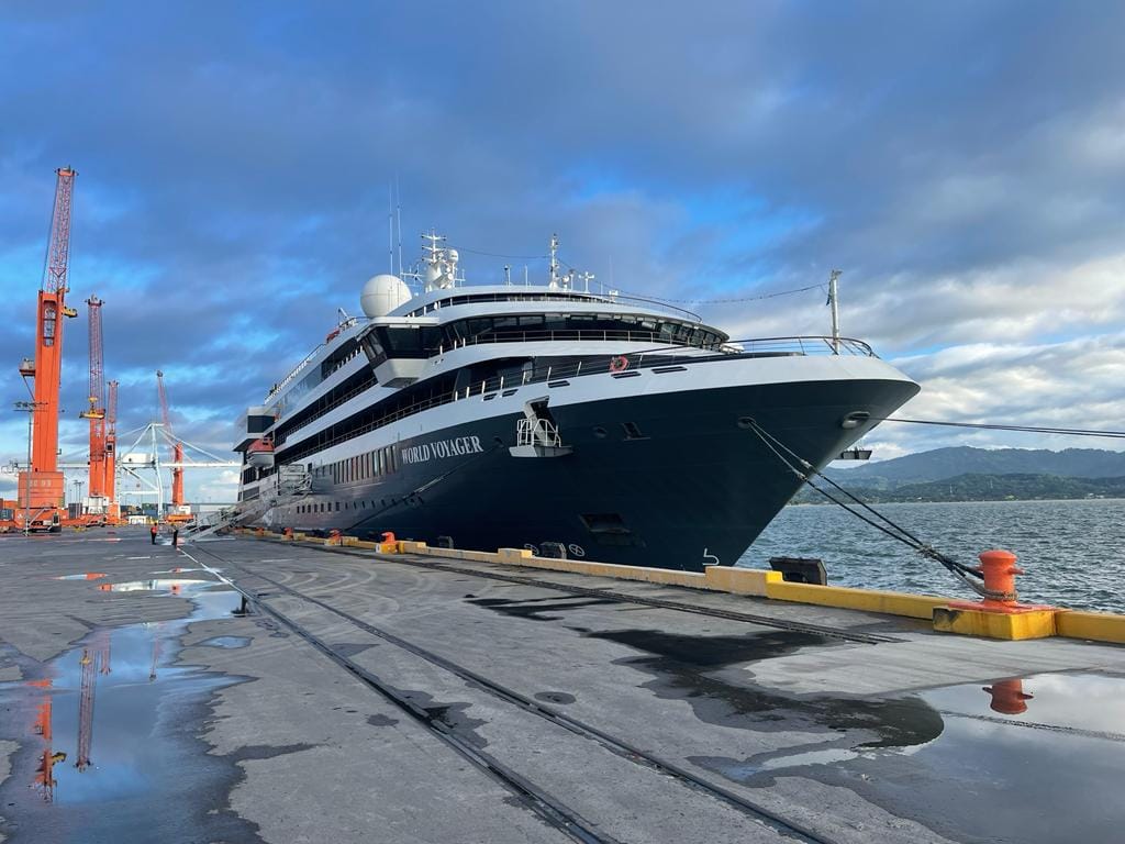 Llega el primer crucero del año a Puerto Cortés