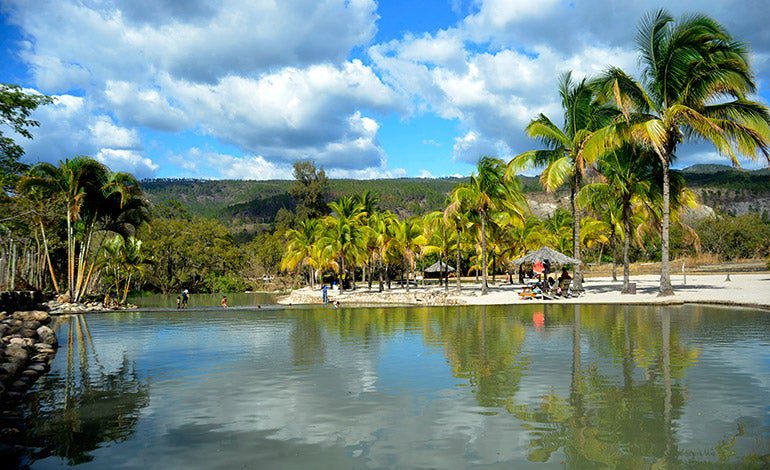 Centro Turístico «Playa Blanca» en Galeas, Güinope