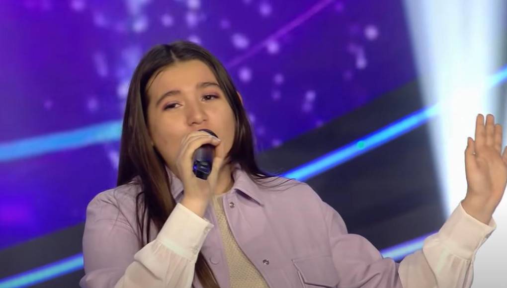 Hondureña Carla Zaldivar recibe ticket dorado en Idol Kids España