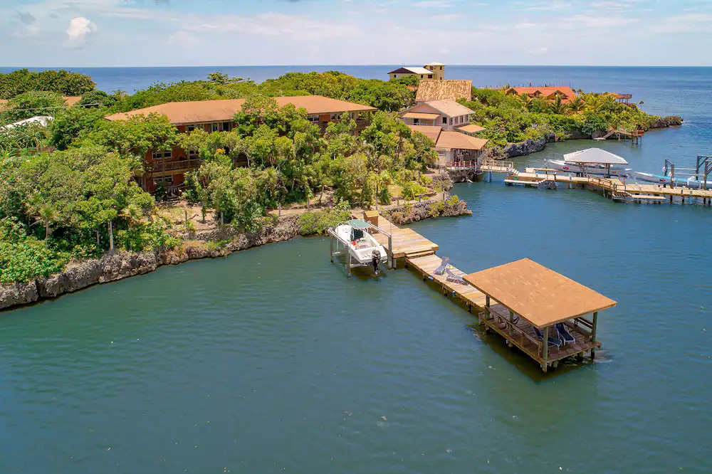 Hotel Posada Las Orquídeas, un tranquilo rincón de West End