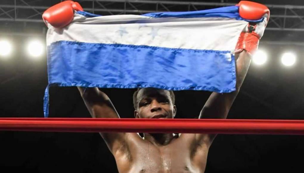 Boxeador hondureño «Escorpión» Ruíz peleará en Nueva York