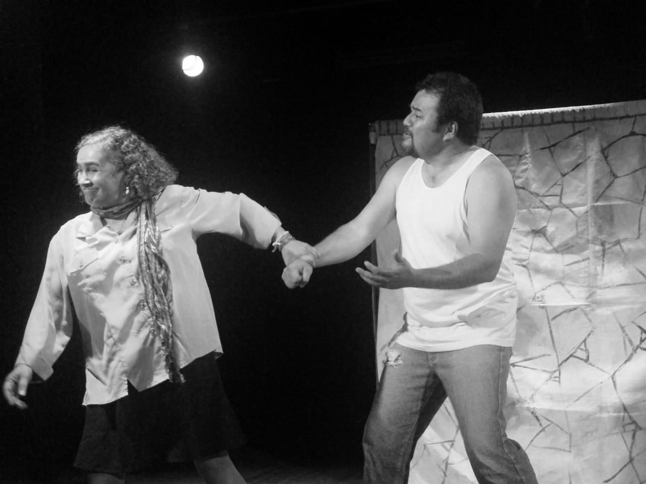 Grupo Teatral Bambú presenta obra de teatro de comedia