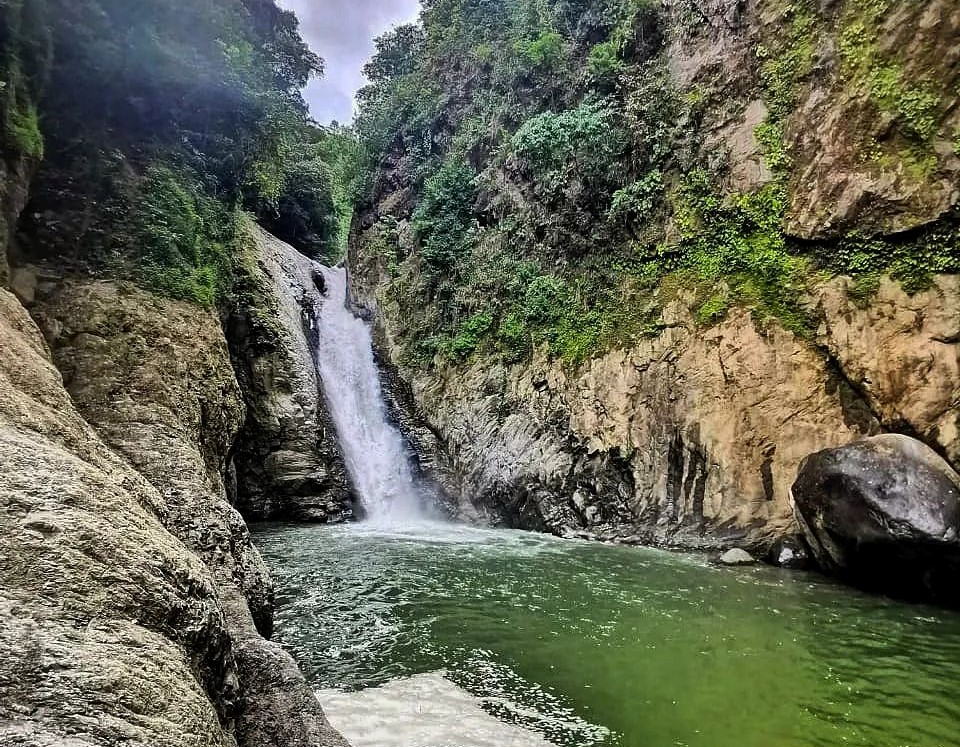 Cascada El Salto de la Serpiente en Omoa