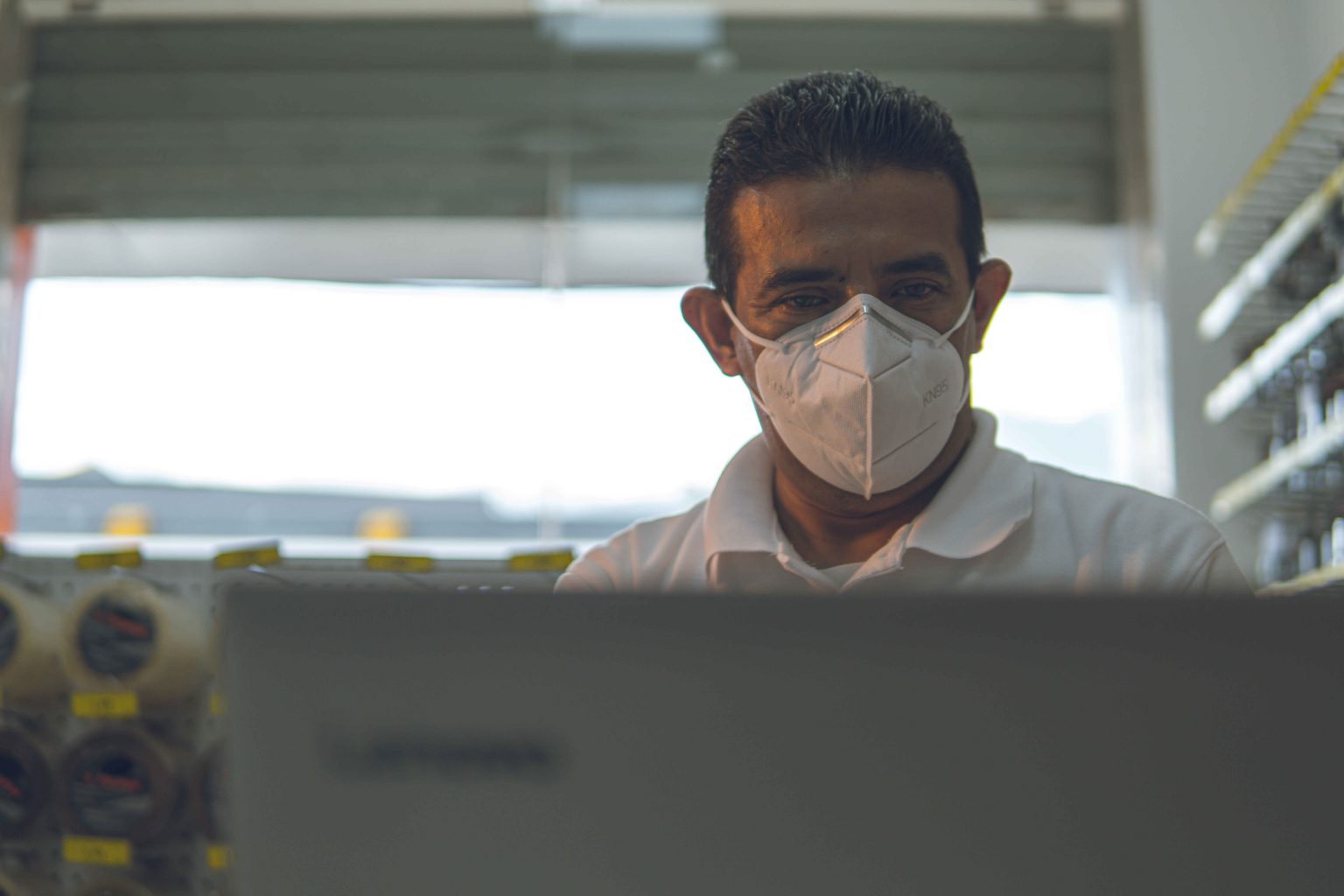 Cómo comprar en Fierros Ferreterías si vives fuera de Honduras