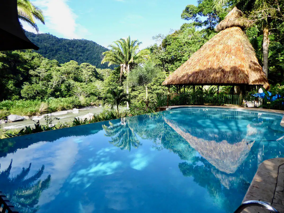 Tucano Lodge, estadía para difrutar de la belleza del Río Cangrejal