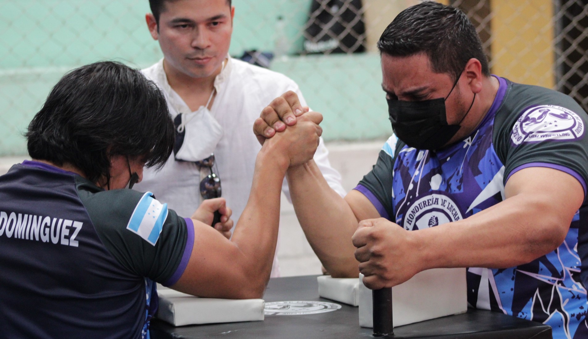 Deporte de lucha de brazos trasciende a nivel profesional en Honduras