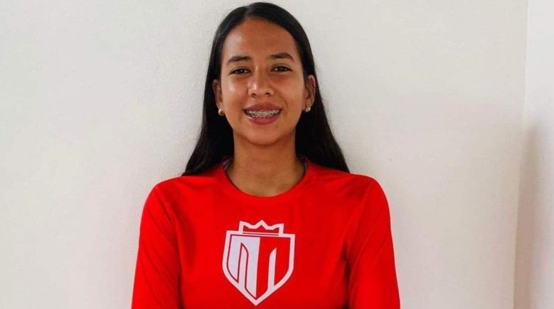 Real Estelí de Nicaragua ficha a futbolista hondureña Tamara Tobías