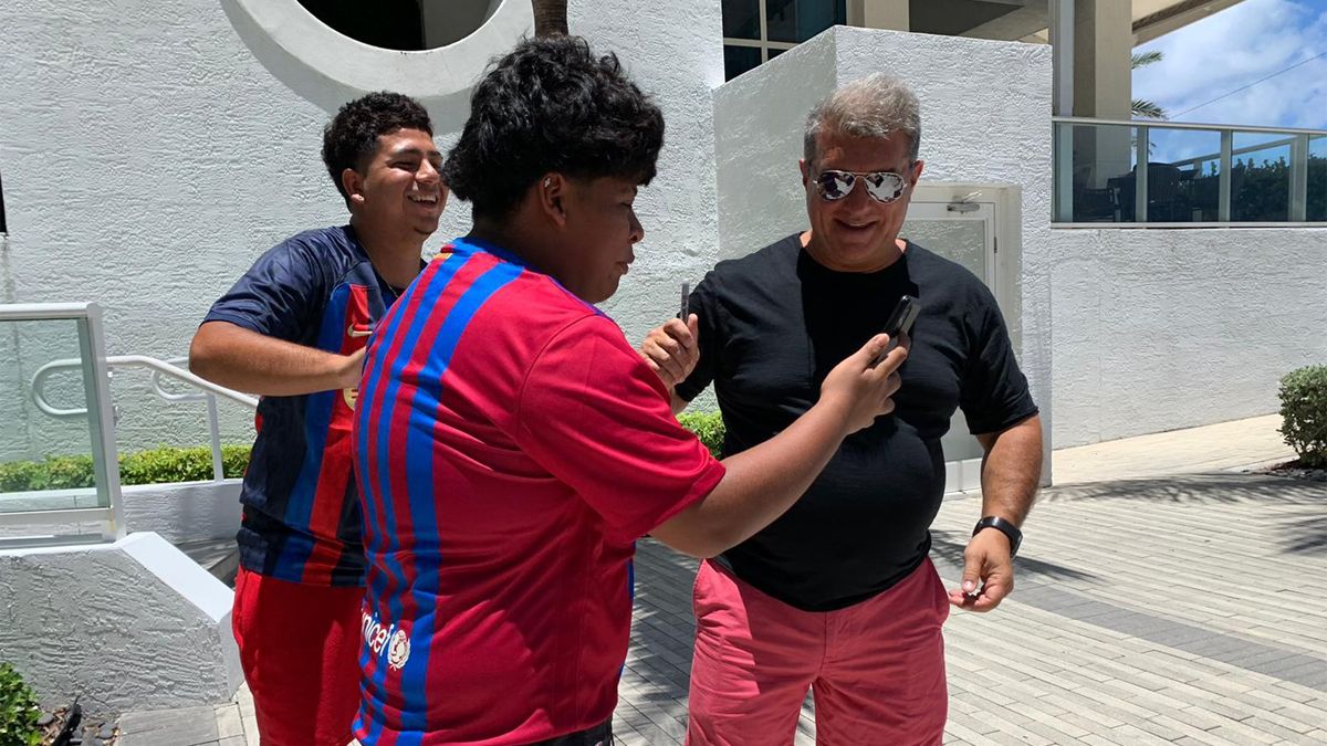 Presidente del FC Barcelona, Joan Laporta manda saludos a Honduras