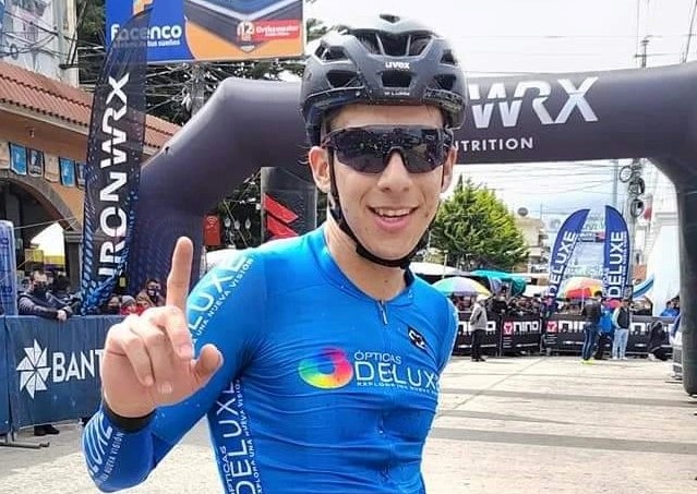 Ciclista Luis López conquista el Imperio Kaqchikel de Guatemala