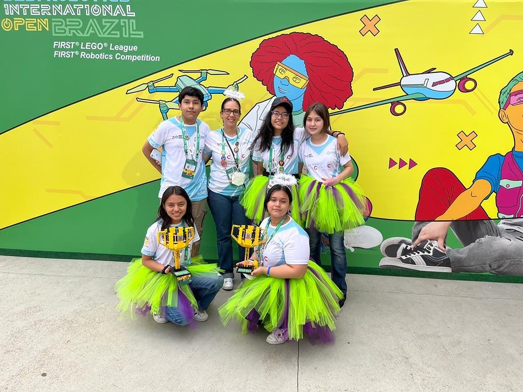 Hondureños ganan premios en First Lego League International en Brasil